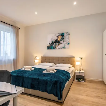 Rosenberg-suites - Zentral, Stellplatz, Grosse Terasse, Business & Privat Apartment Heilbronn