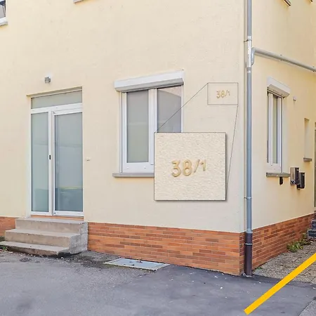 Apartment Rosenberg-suites - Zentral, Stellplatz, Grosse Terasse, Business & Privat Heilbronn