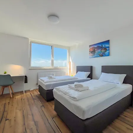 Apartment Rosenberg-suites - Zentral, Stellplatz, Grosse Terasse, Business & Privat Heilbronn